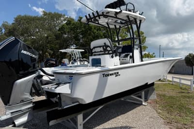 BOATZON | Tidewater 2500 Carolina Bay 2027