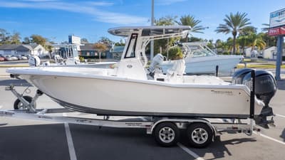 BOATZON | Tidewater 256 CC Adventure 2026