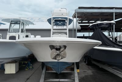 BOATZON | Tidewater 2700 Carolina Bay 2027
