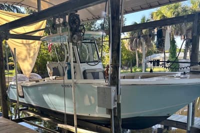 BOATZON | Tidewater 272 CC Adventure 2021