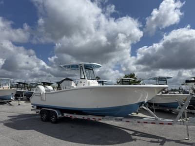 BOATZON | Tidewater 272 CC Adventure SEA KEEPER RIDE EQUIPPED 2026