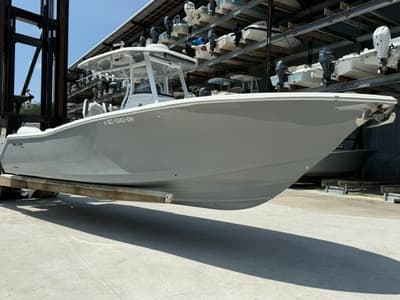 BOATZON | Tidewater 280 CC Adventure 2018 BOATZON | Tidewater 280 CC Adventure 2018