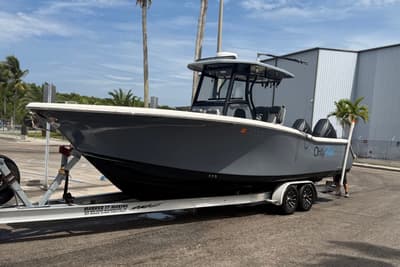 BOATZON | Tidewater 280 CC Adventure 2020