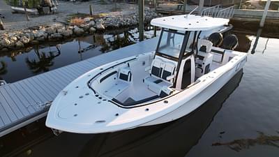 BOATZON | Tidewater 282 CC Adventure 2025