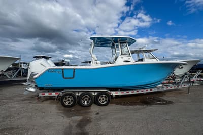 BOATZON | Tidewater 282 CC Adventure 2026