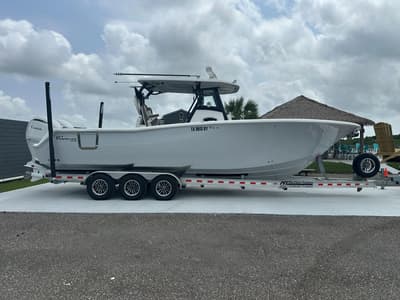 BOATZON | Tidewater 302 CC Adventure 2025 BOATZON | Tidewater 302 CC Adventure 2025