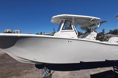 BOATZON | Tidewater 302 CC Adventure 2026