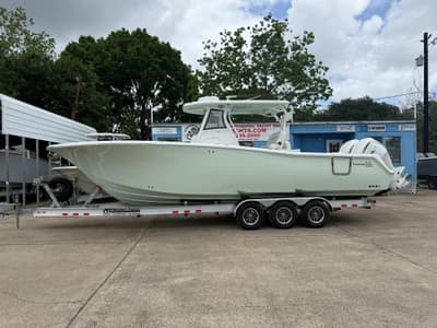 BOATZON | Tidewater 302 CC Adventure 2026