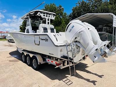 BOATZON | Tidewater 302 CC Adventure 2026 BOATZON | Tidewater 302 CC Adventure 2026