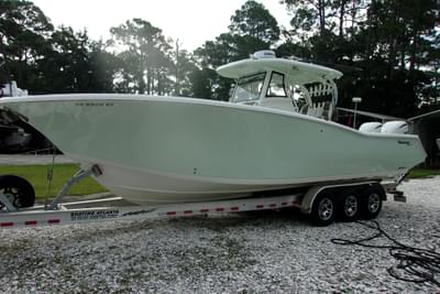 BOATZON | Tidewater 320 CC Adventure 2025