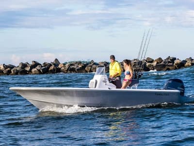 BOATZON | TideWater Boats 1910 BM 2026