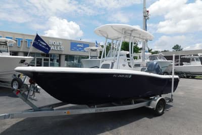 BOATZON | Tidewater Boats 198 CC Adventure 2017
