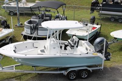 BOATZON | Tidewater Boats 210 LXF 2025