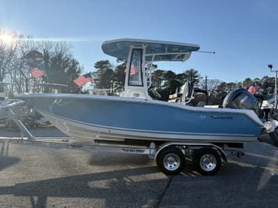 BOATZON | Tidewater Boats 210CC 2026