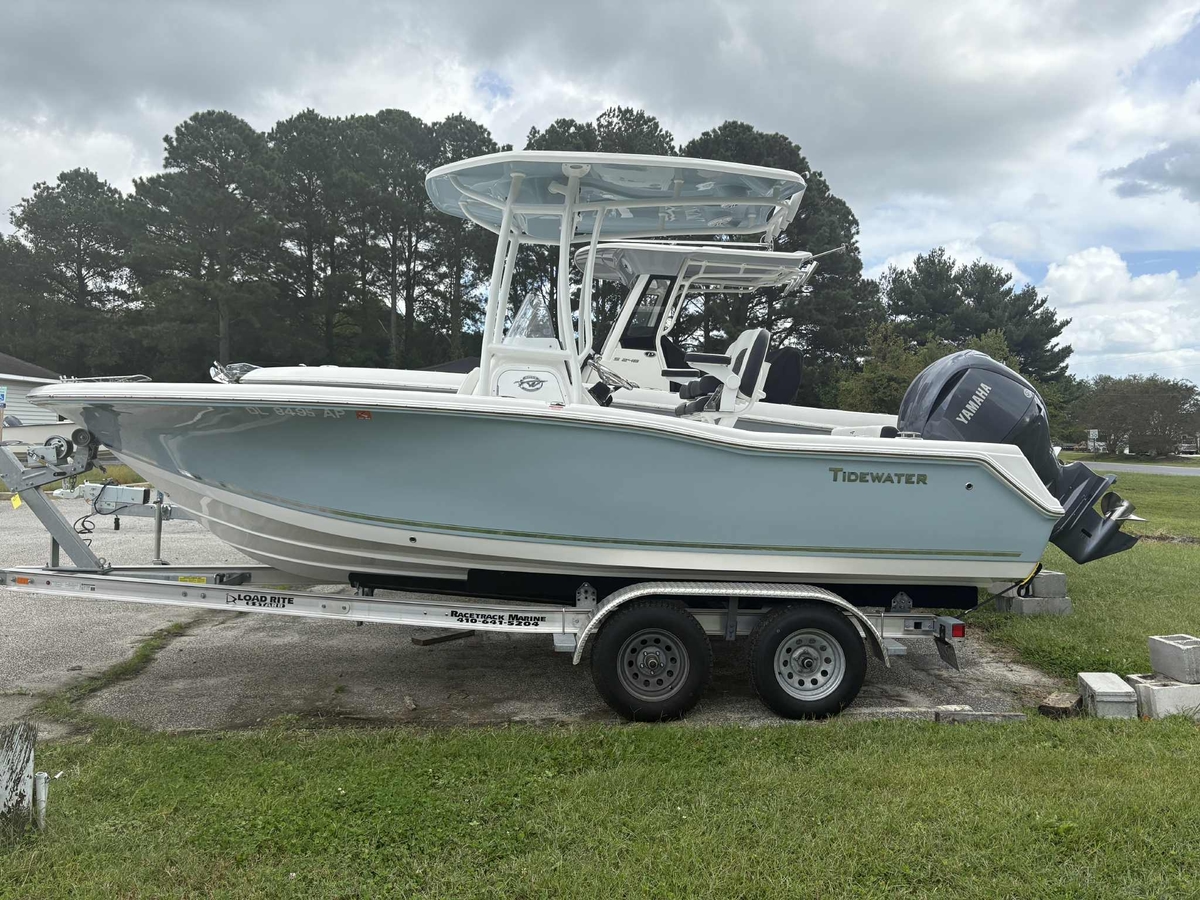 2024 Tidewater Boats Tidewater Boats 210CC Adventure 2024 - Sold Boat