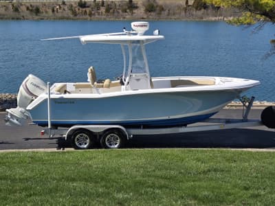 BOATZON | Tidewater Boats 220 LXF 2016
