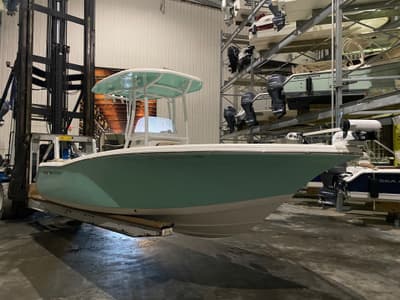 BOATZON | Tidewater Boats 220 LXF 2018