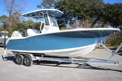BOATZON | Tidewater Boats 232 CC 2026