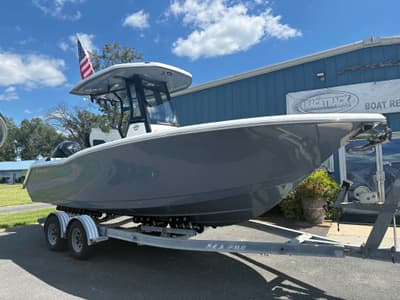 BOATZON | Tidewater Boats 232LXF 2027