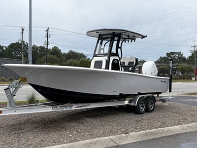 BOATZON | Tidewater Boats 2500 Carolina Bay 2027
