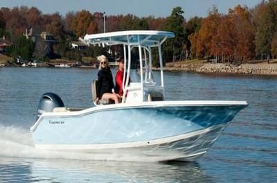 BOATZON | Tidewater Boats LXF 210 2026