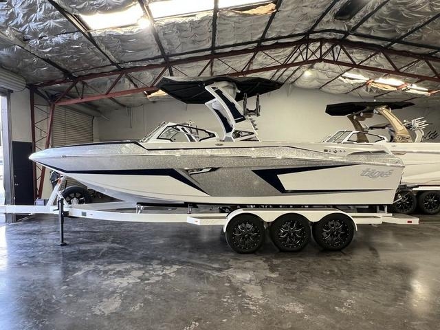 2025 TigÃ© 24RZX - Sold Boat