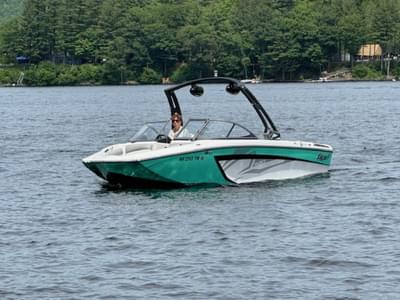 BOATZON | Tige R20 2020 BOATZON | Tige R20 2020