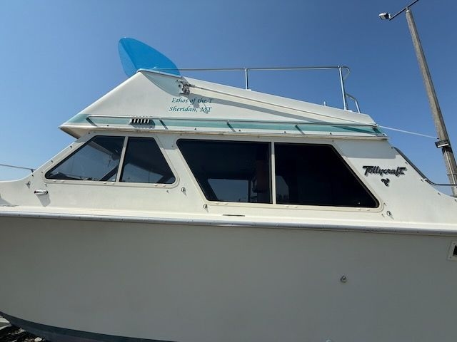 1974 Tollycraft 26 - Sold Boat