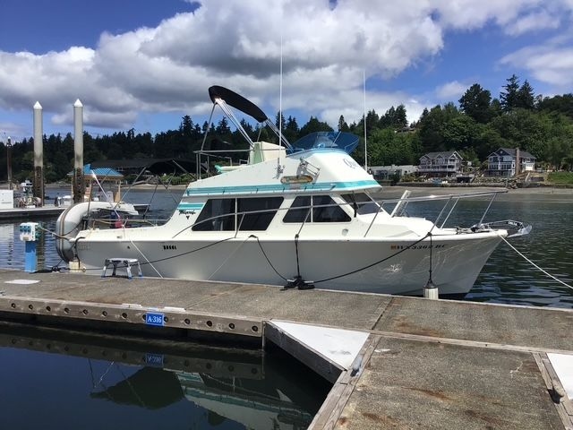 1977 Tollycraft 26 Sedan - Sold Boat