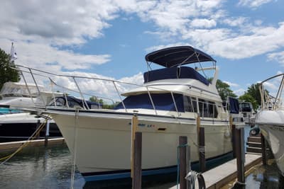BOATZON | Tollycraft 34 Sundeck Motor Yacht 1986 BOATZON | Tollycraft 34 Sundeck Motor Yacht 1986