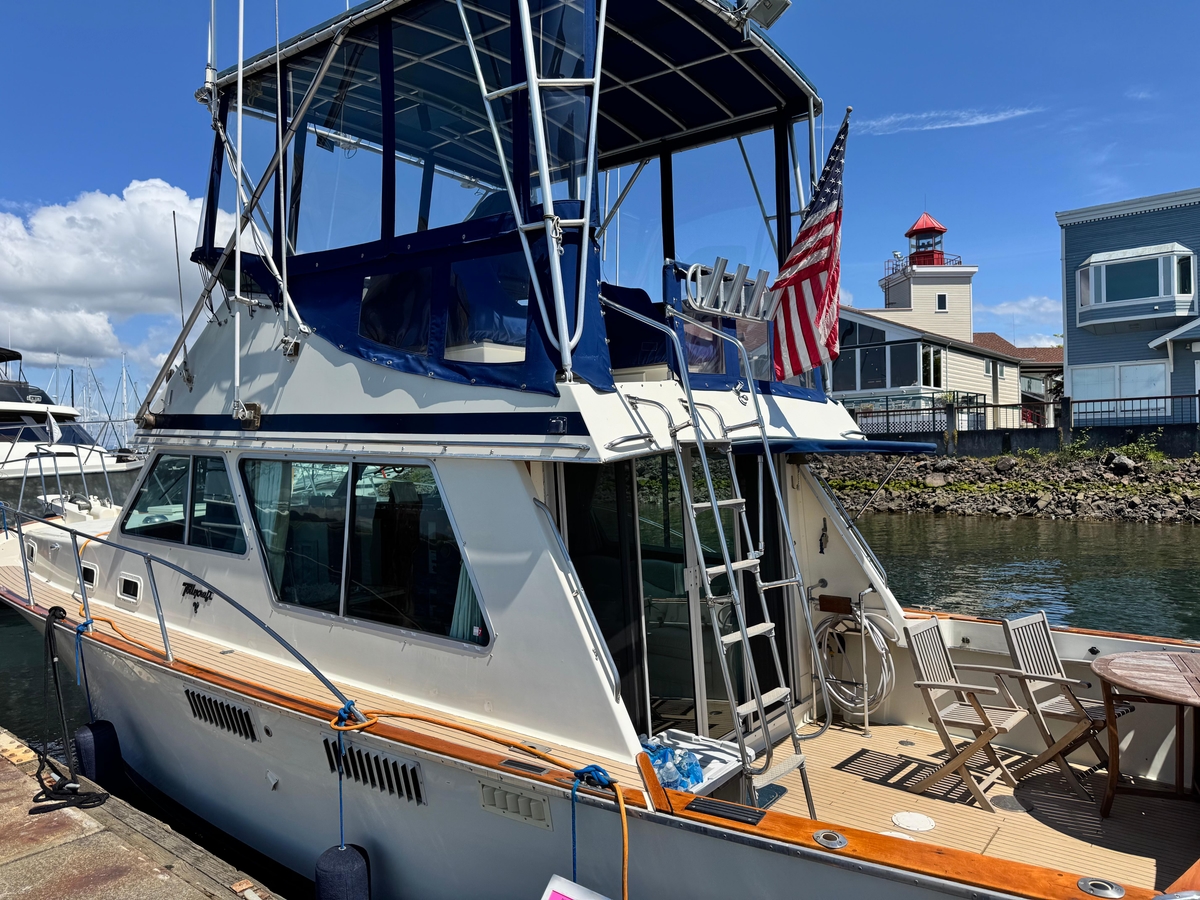 1980 Tollycraft 37 - Sold Boat