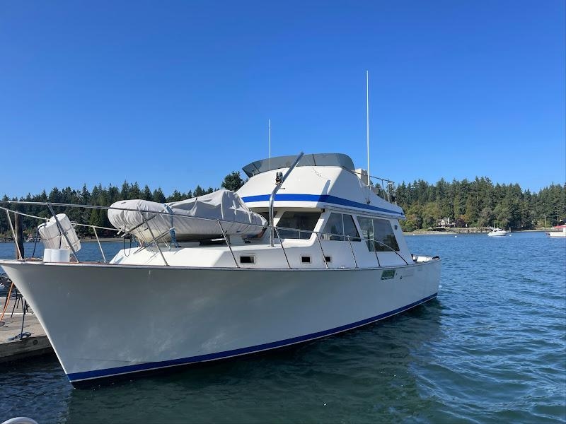 1982 Tollycraft 37 Convertible - Sold Boat