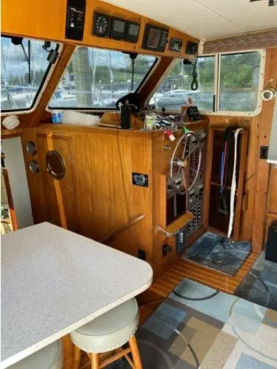 BOATZON | Tollycraft Aft Cabin 1983