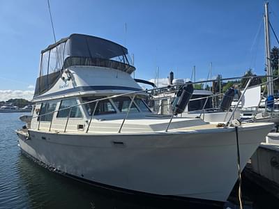 BOATZON | Tollycraft Sedan Convertible 1981