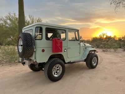BOATZON | Toyota Landcruiser FJ40 1968
