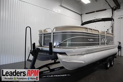 BOATZON | Tracker 20 Party Barge DLX 2022 BOATZON | Tracker 20 Party Barge DLX 2022