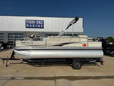 BOATZON | Tracker 21 Pontoon 2010