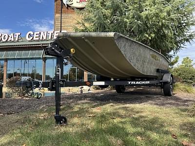 BOATZON | Tracker 8751 2025 BOATZON | Tracker 8751 2025