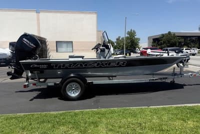 BOATZON | Tracker Bass Tracker Classic CC 2026