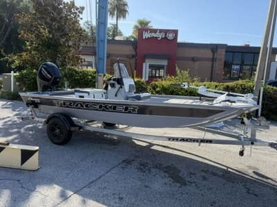 BOATZON | Tracker Bass Tracker Classic CC 2027