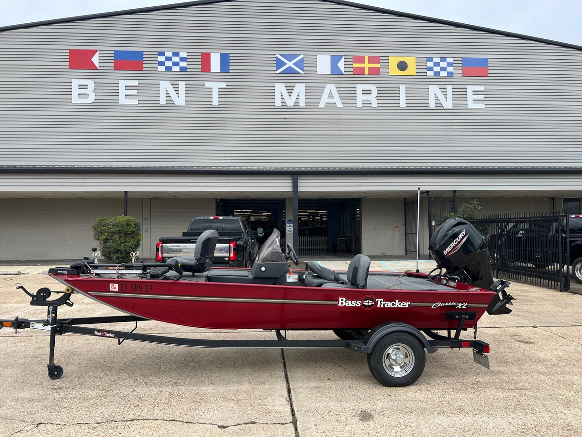 2023 Tracker Bass Tracker Classic XL - Sold Boat