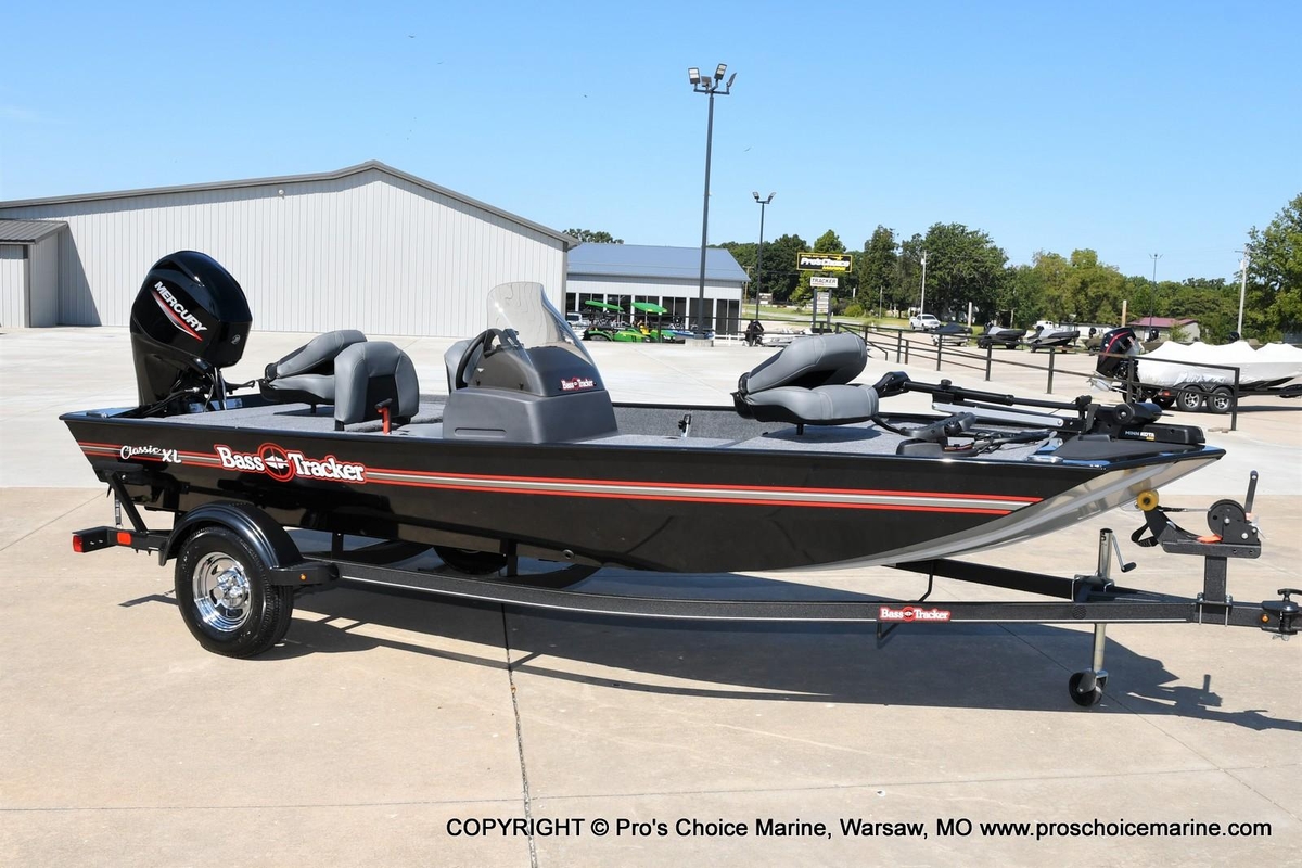 2026 Tracker Bass Tracker Classic XL - Sold Boat