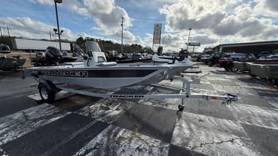 BOATZON | Tracker Boats Bass Tracker Classic CC 2026