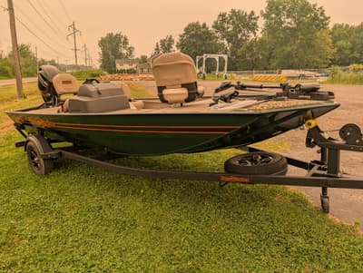 BOATZON | Tracker Boats Bass Tracker Classic Limited 2025