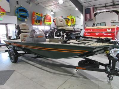 BOATZON | Tracker Boats Bass Tracker Classic Limited 2026
