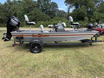 BOATZON | Tracker Boats Bass Tracker Classic Limited 2027
