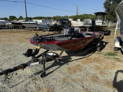 BOATZON | Tracker Boats BASS TRACKER Classic XL 2023