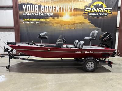BOATZON | Tracker Boats BASS TRACKER Classic XL WMercury 50 2024
