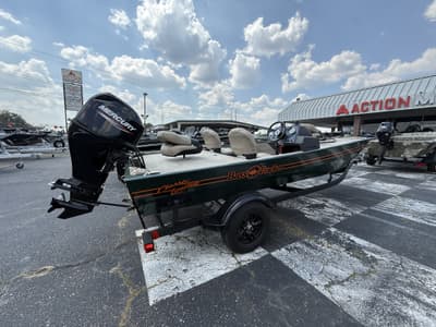 BOATZON | Tracker Boats CLASSIC LIMITED 2026