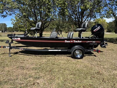 BOATZON | Tracker Boats Classic XL 2024